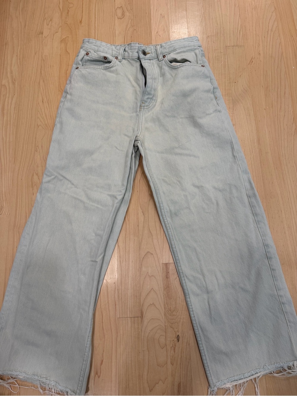 Zara Relaxed Jeans - Pale Blue